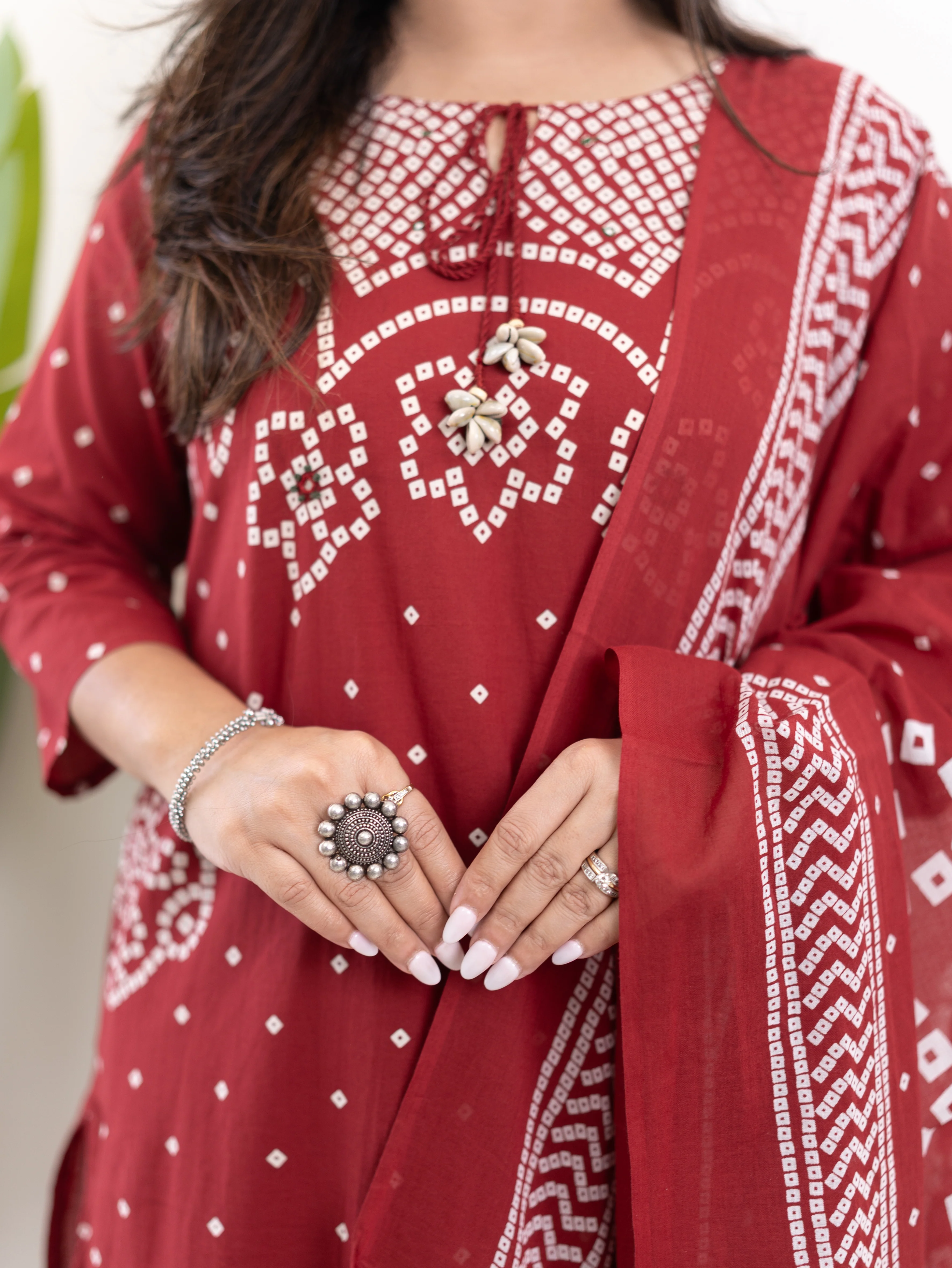 Mishi Red Cotton Bandhani Straight Dupatta Set - Image 9