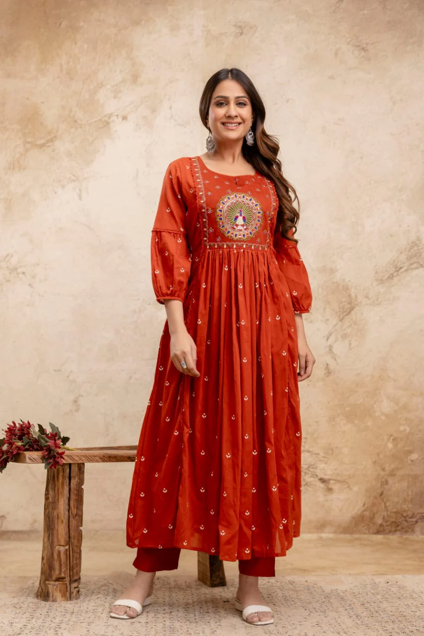 Neerja Mul Cotton Embroidered Pant Set - Image 7