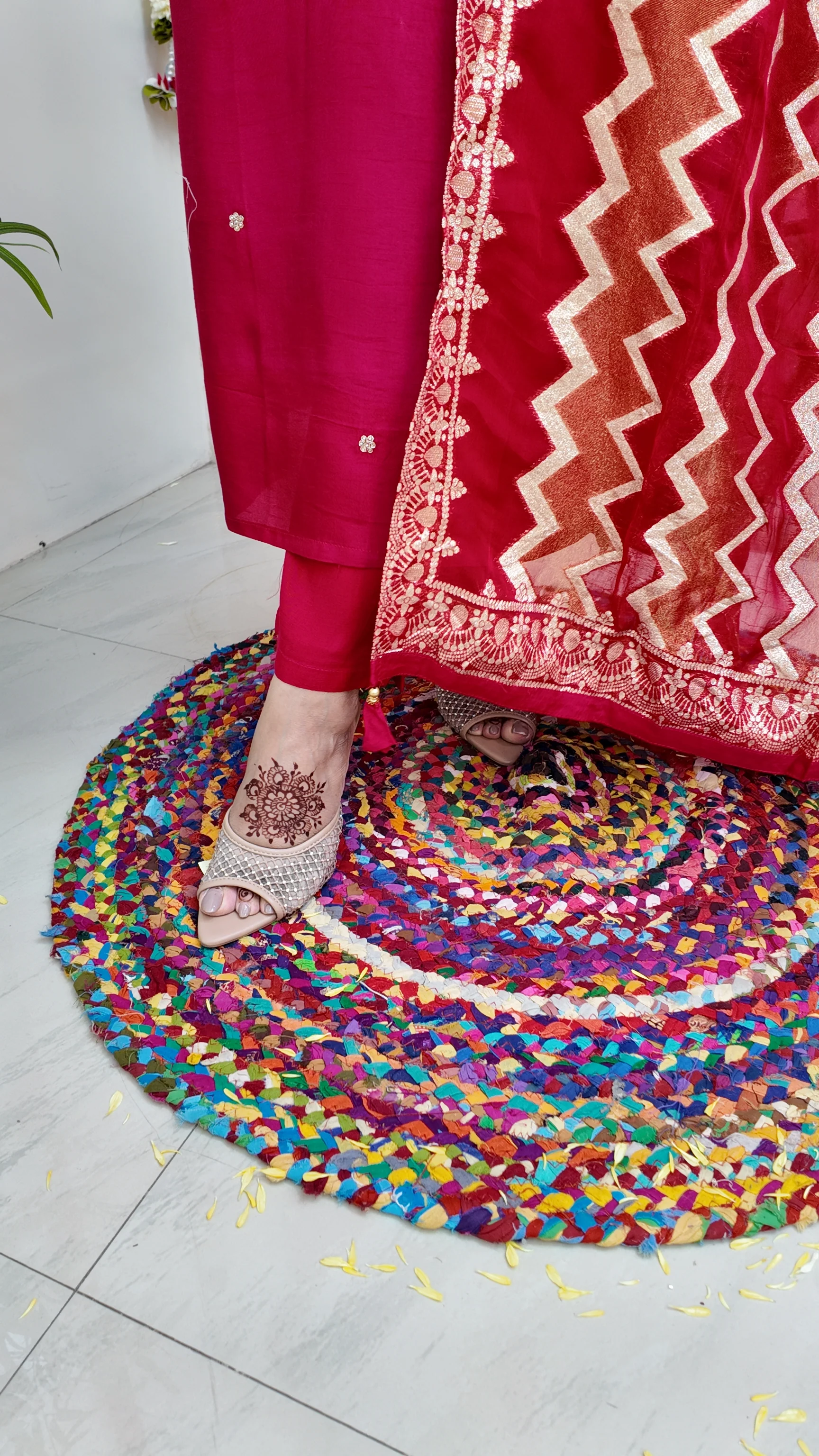 Neria Silk Hand Embroidered Festive Pant Set - Image 11
