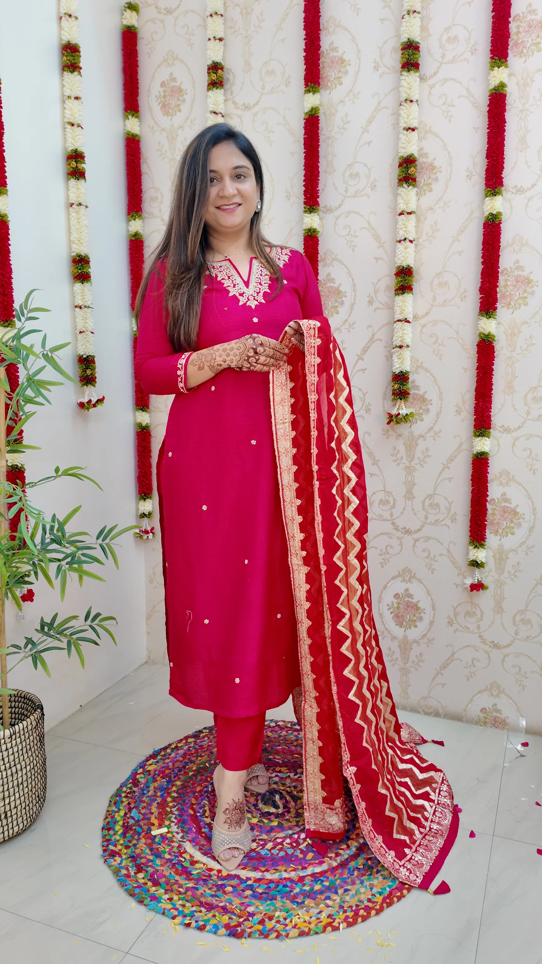 Neria Silk Hand Embroidered Festive Pant Set - Image 5