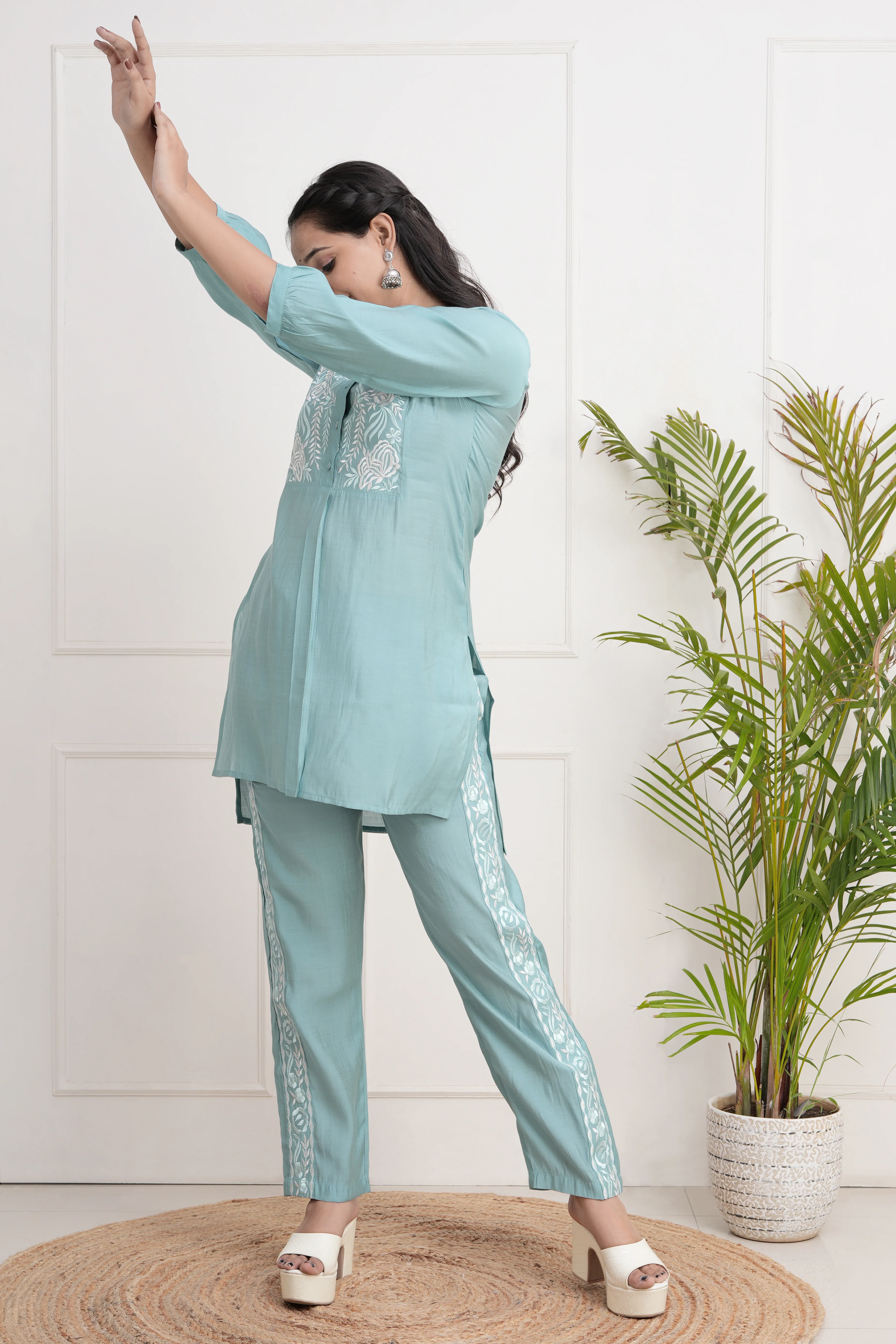 Niasa Muslin Embroidered Coord Set - Image 7
