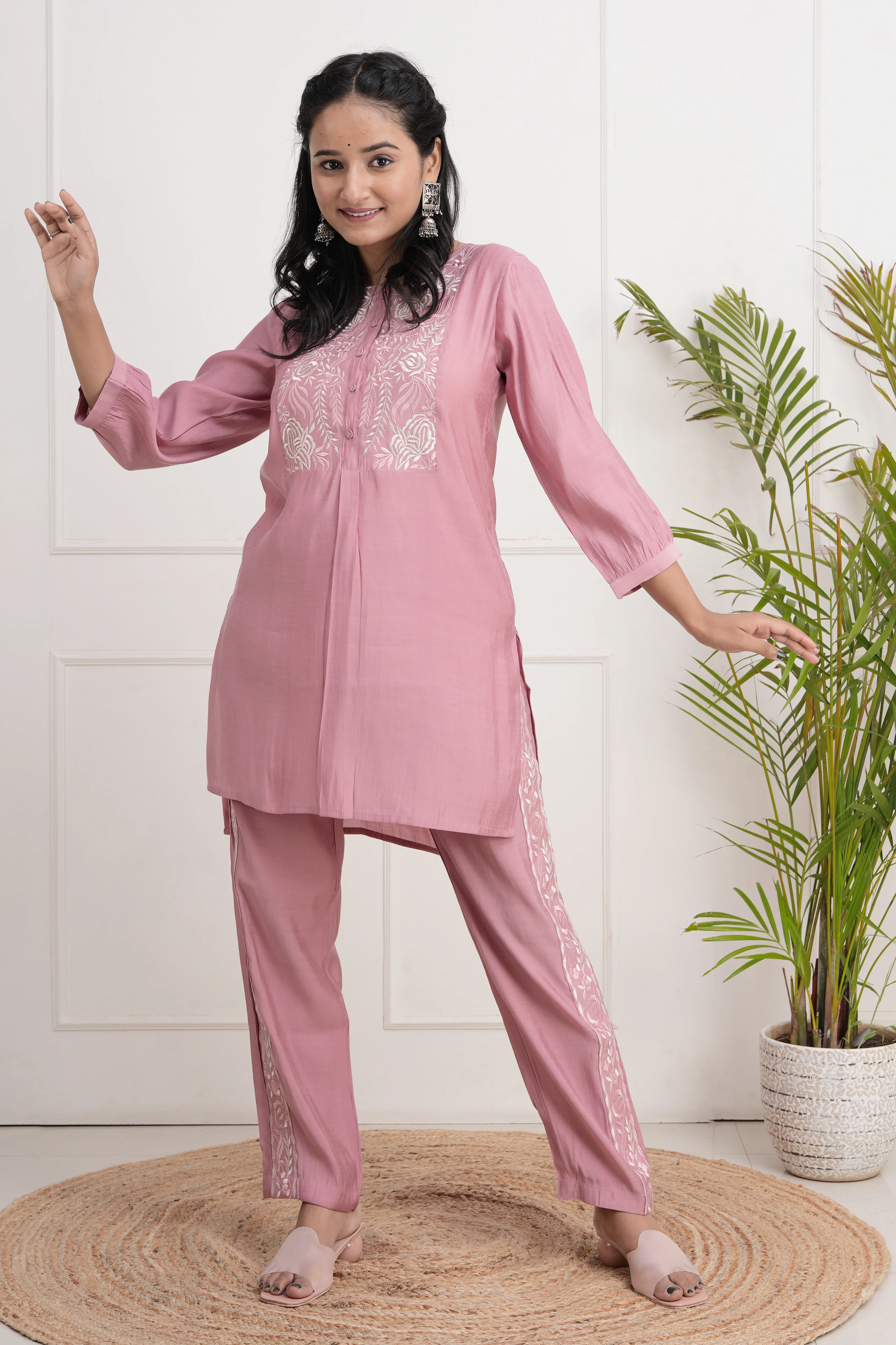 Niasa Muslin Embroidered Coord Set - Image 8
