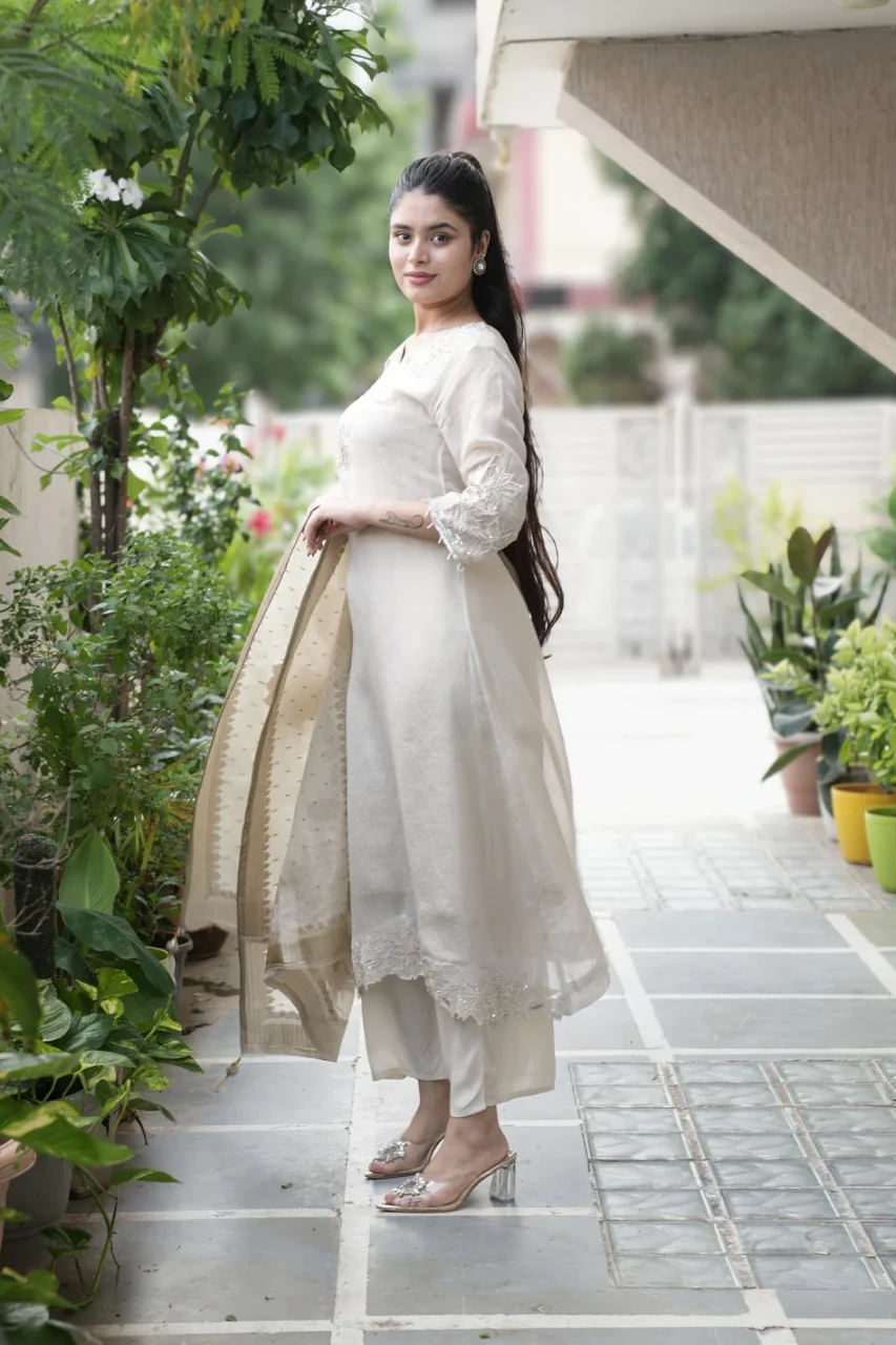 Noor Asymmetric Shimmer Tissue HandEmbroidered Pant Set - Image 3