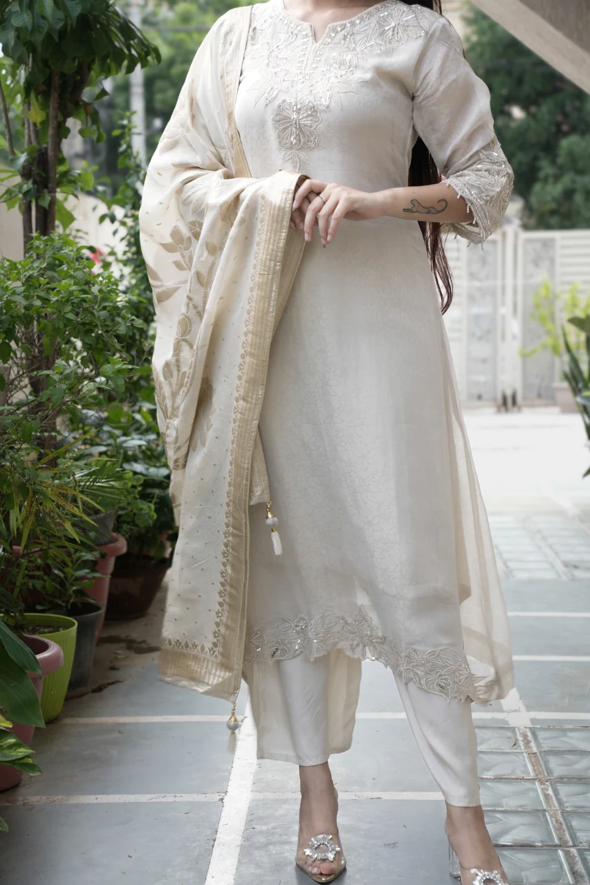 Noor Asymmetric Shimmer Tissue HandEmbroidered Pant Set - Image 7