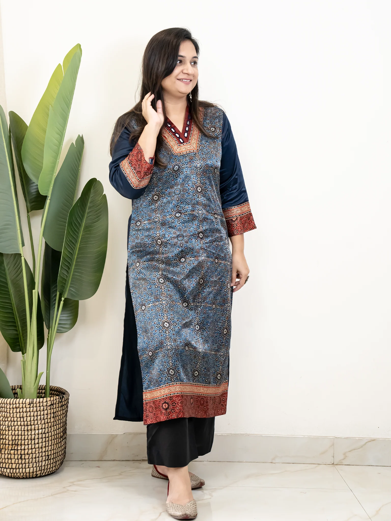 Norah Blue Mashru Silk Embroidered Straight Kurta - Image 4
