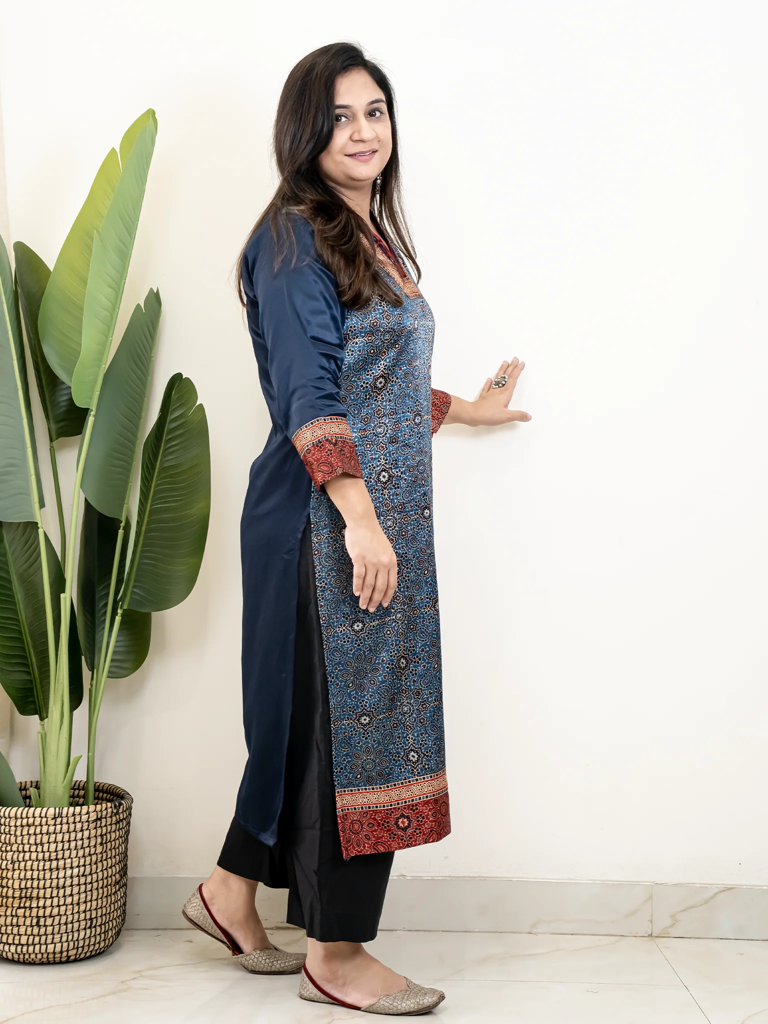 Norah Blue Mashru Silk Embroidered Straight Kurta - Image 5