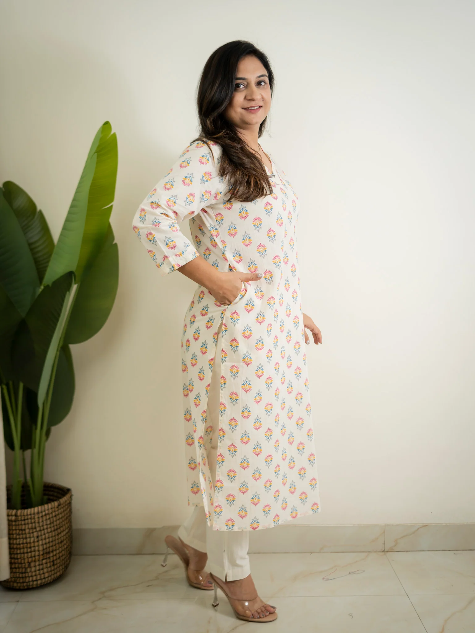 Offwhite MultiColor Flower Cotton Casual Straight Kurta - Image 2