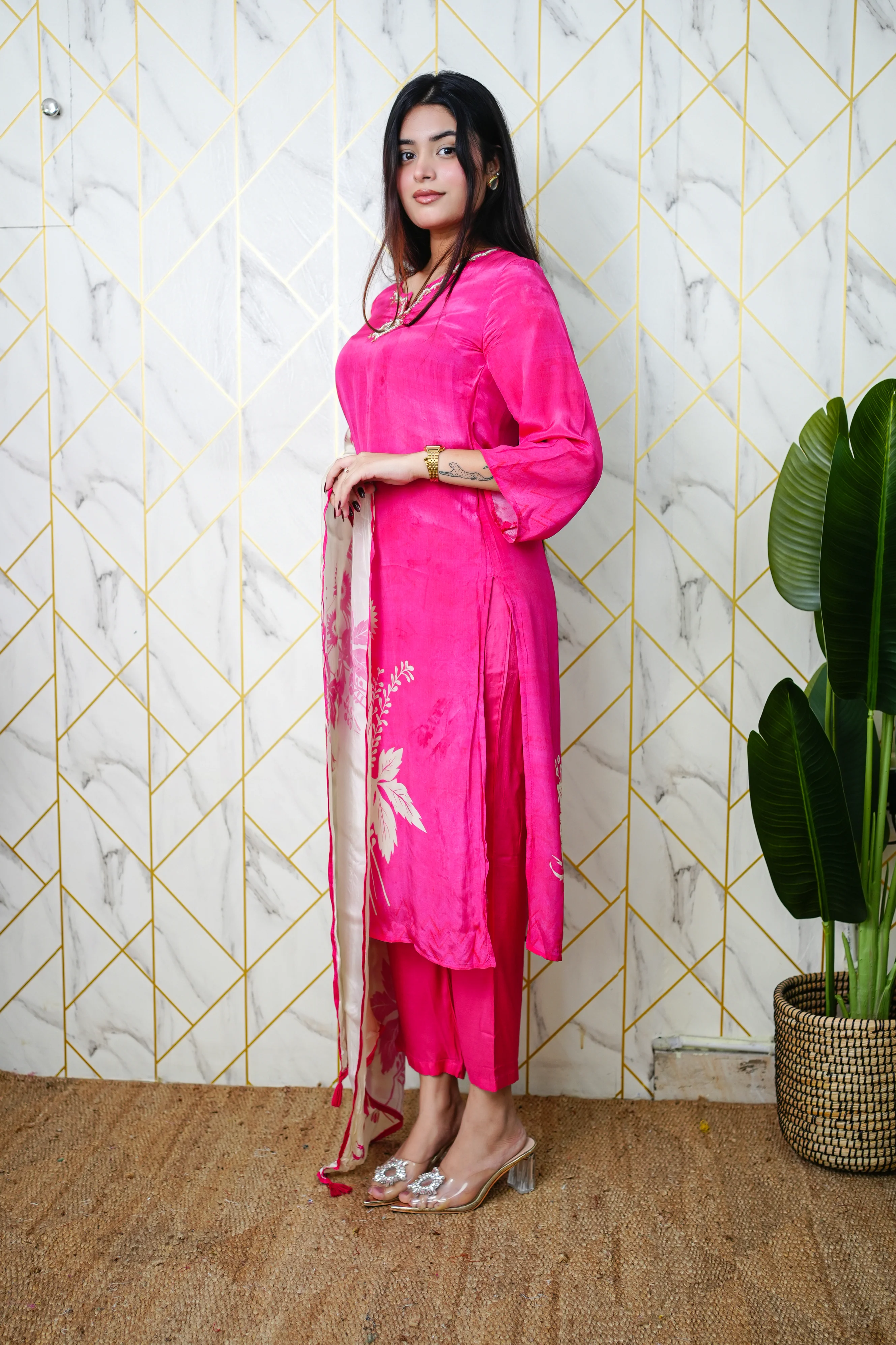 Palak Crepe HandEmbroidered Pant Set - Image 4