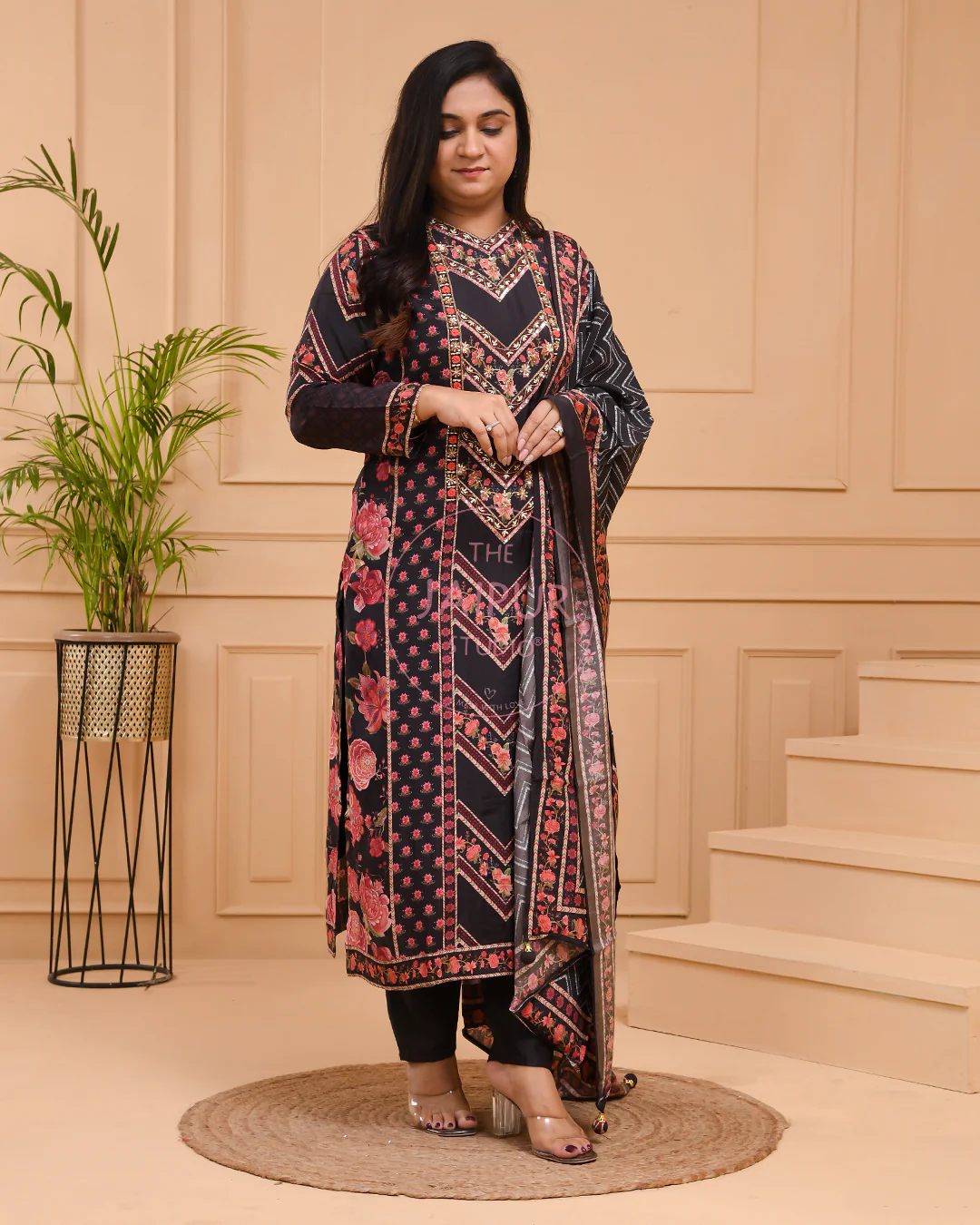 Premium Muslin HandEmbroidered Pant Set - Image 11