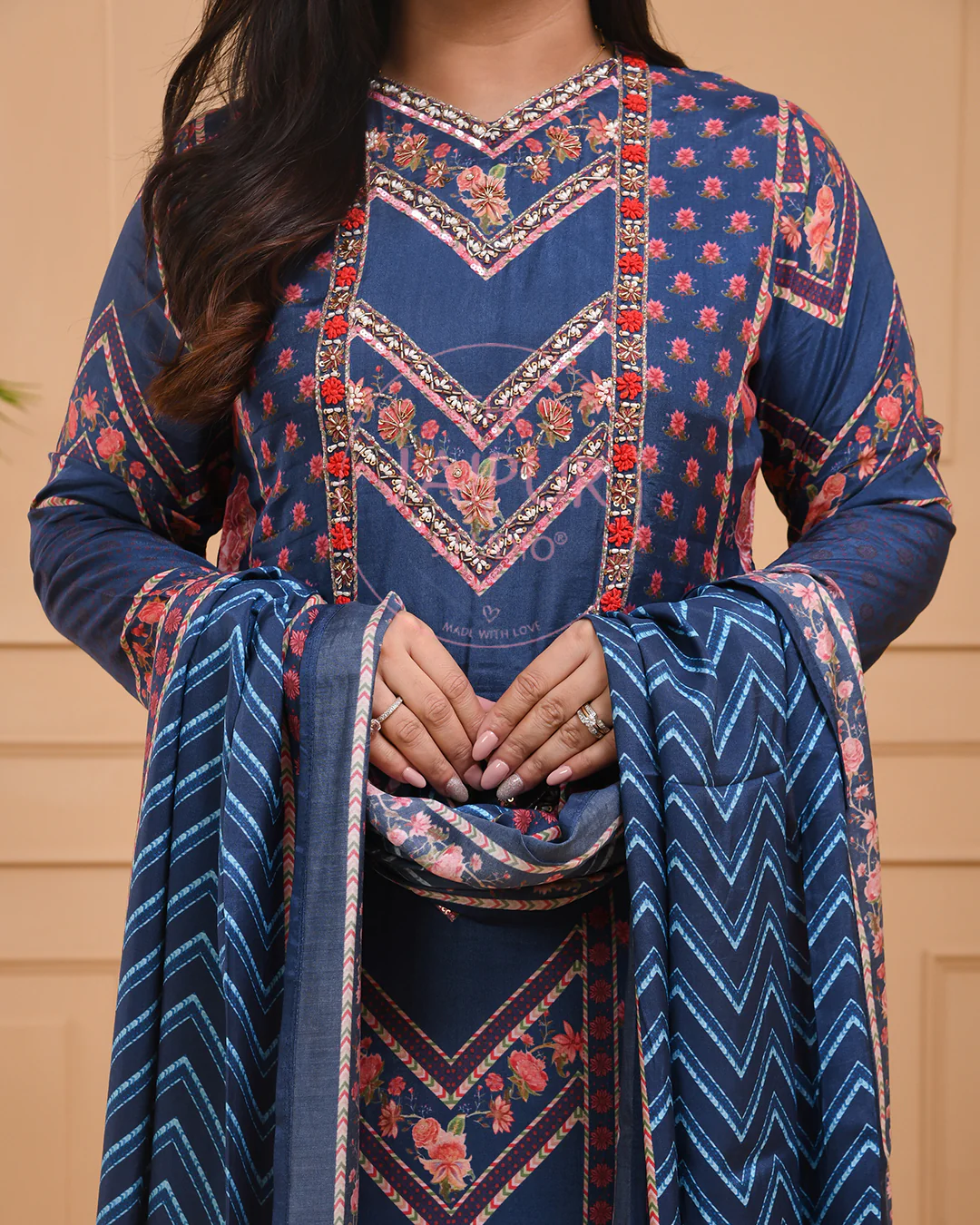 Premium Muslin HandEmbroidered Pant Set - Image 9
