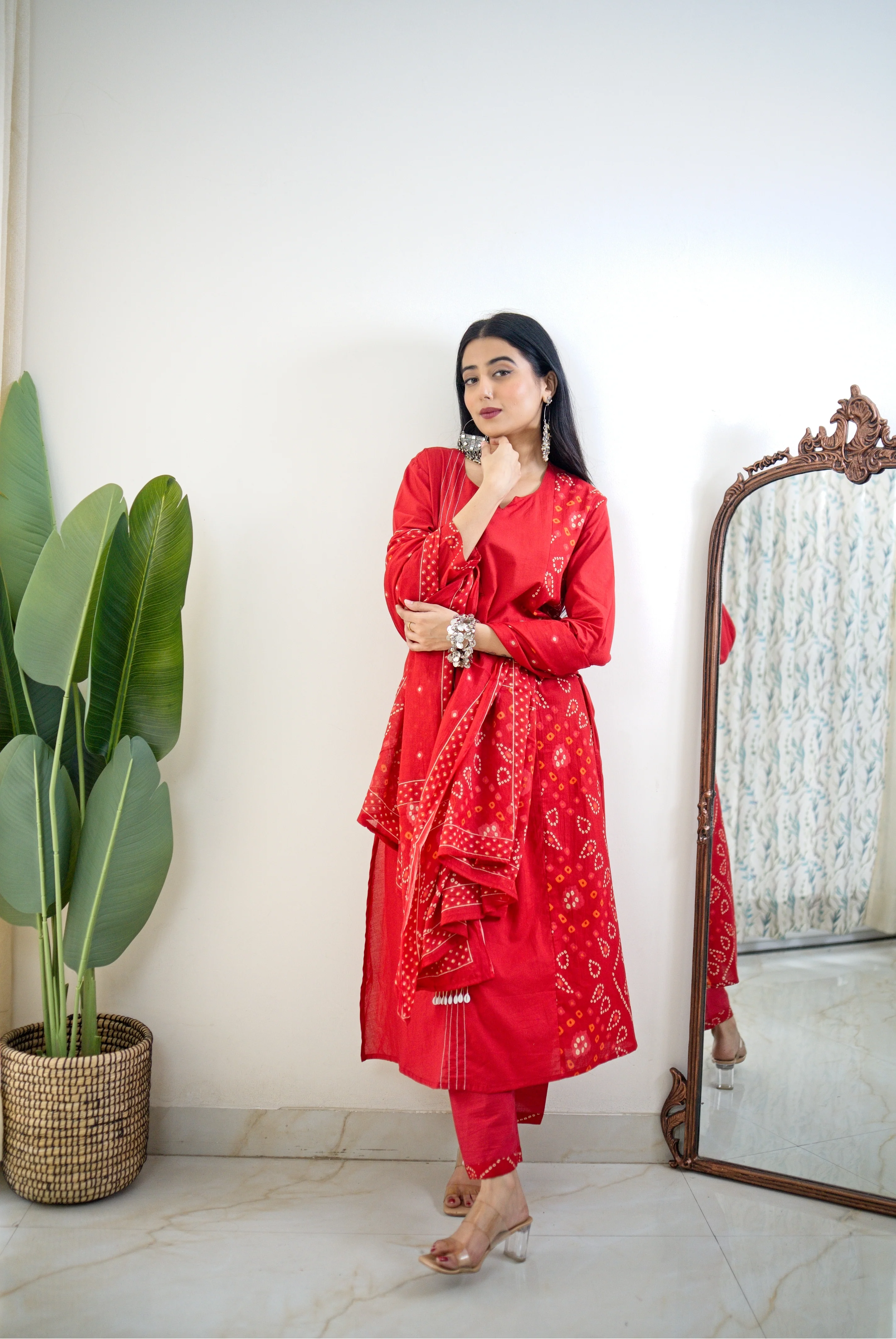 Raha MulCotton Bandhani Hand Detailed Pant Set - Image 2