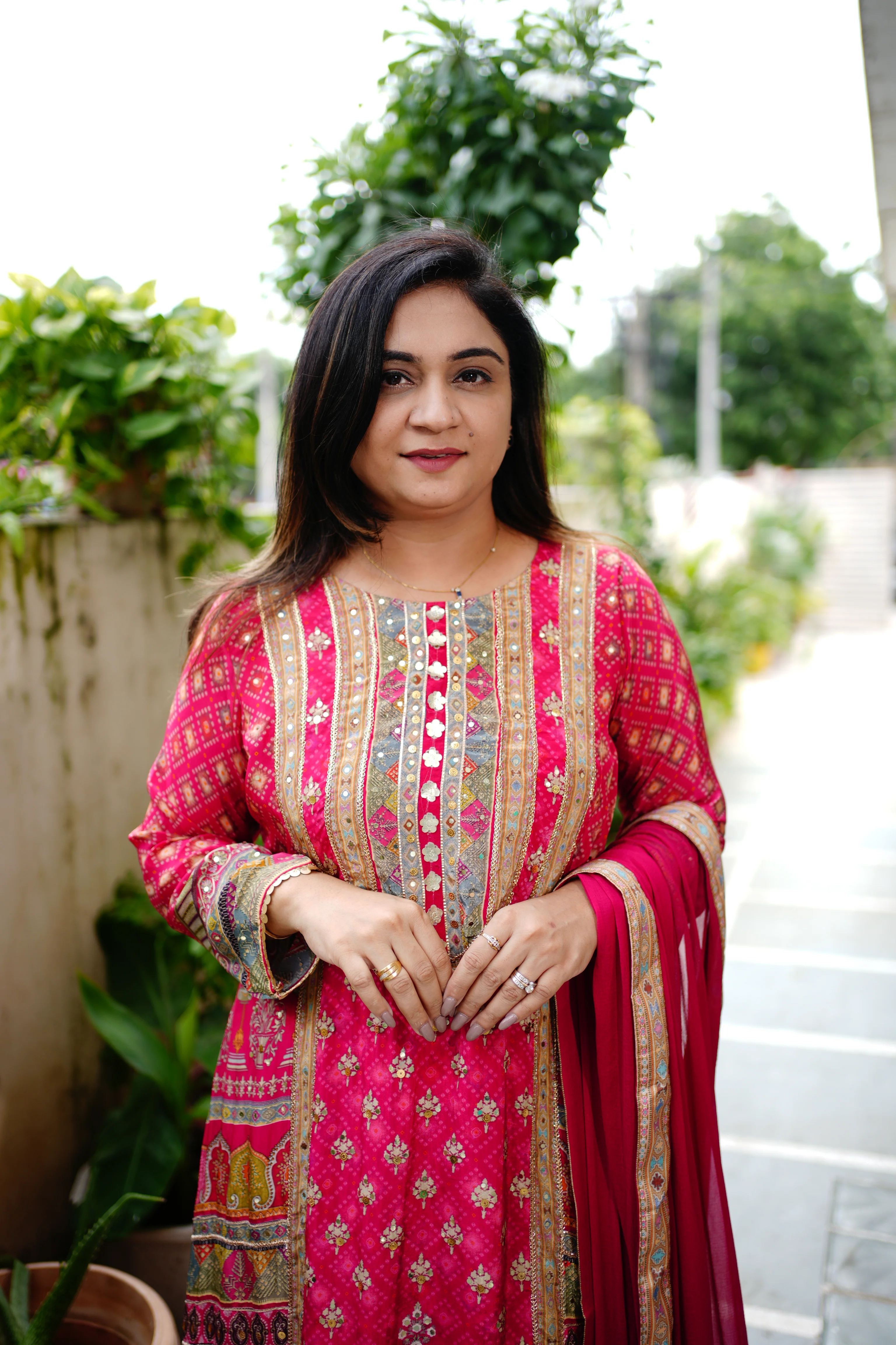 Roshni Asymmetric Shimmer tissue Embroidered Pant Set - Image 7