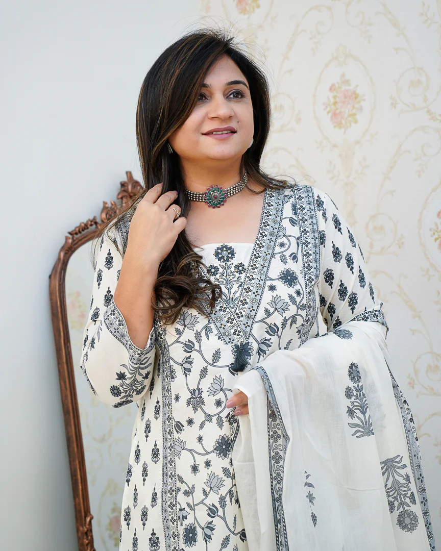 Ruhi Cotton Embroidered A-line Divider set - Image 8