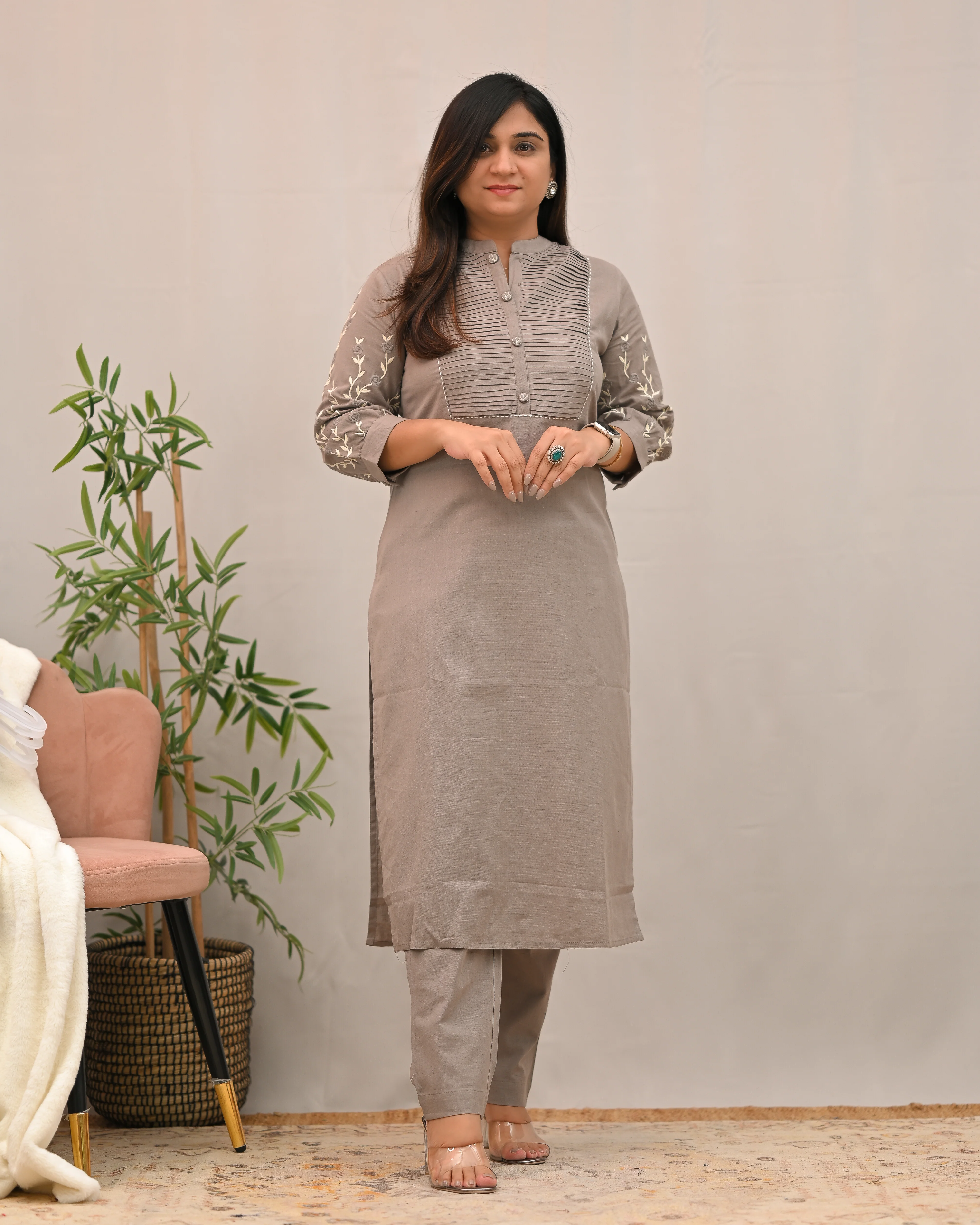 Samiksha Cotton Embroidered Pant Set - Image 4