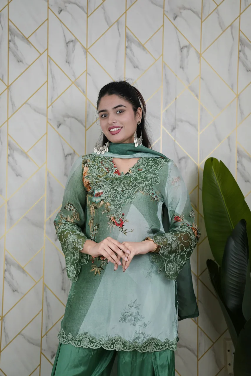 Sara Green Premium Crepe Detailed Farshi Salwar Set - Image 11