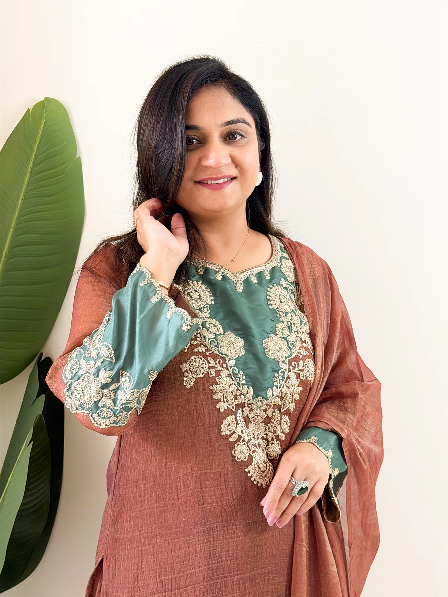 Kanika Shimmer Tissue Applique Detailed Dupatta Set - Image 7
