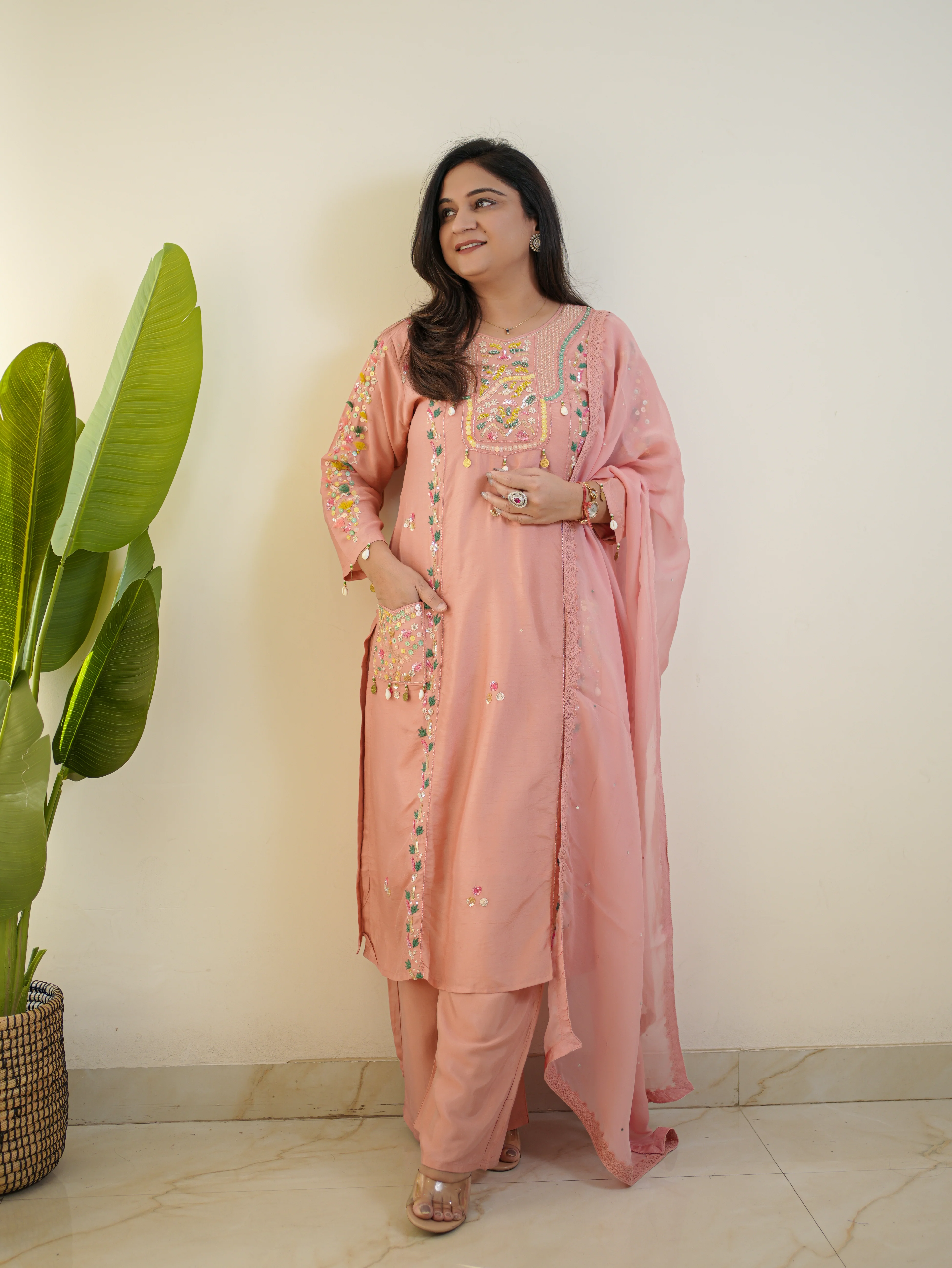 Sia Pink Silk Festive HandEmbroidered Pant Set - Image 4