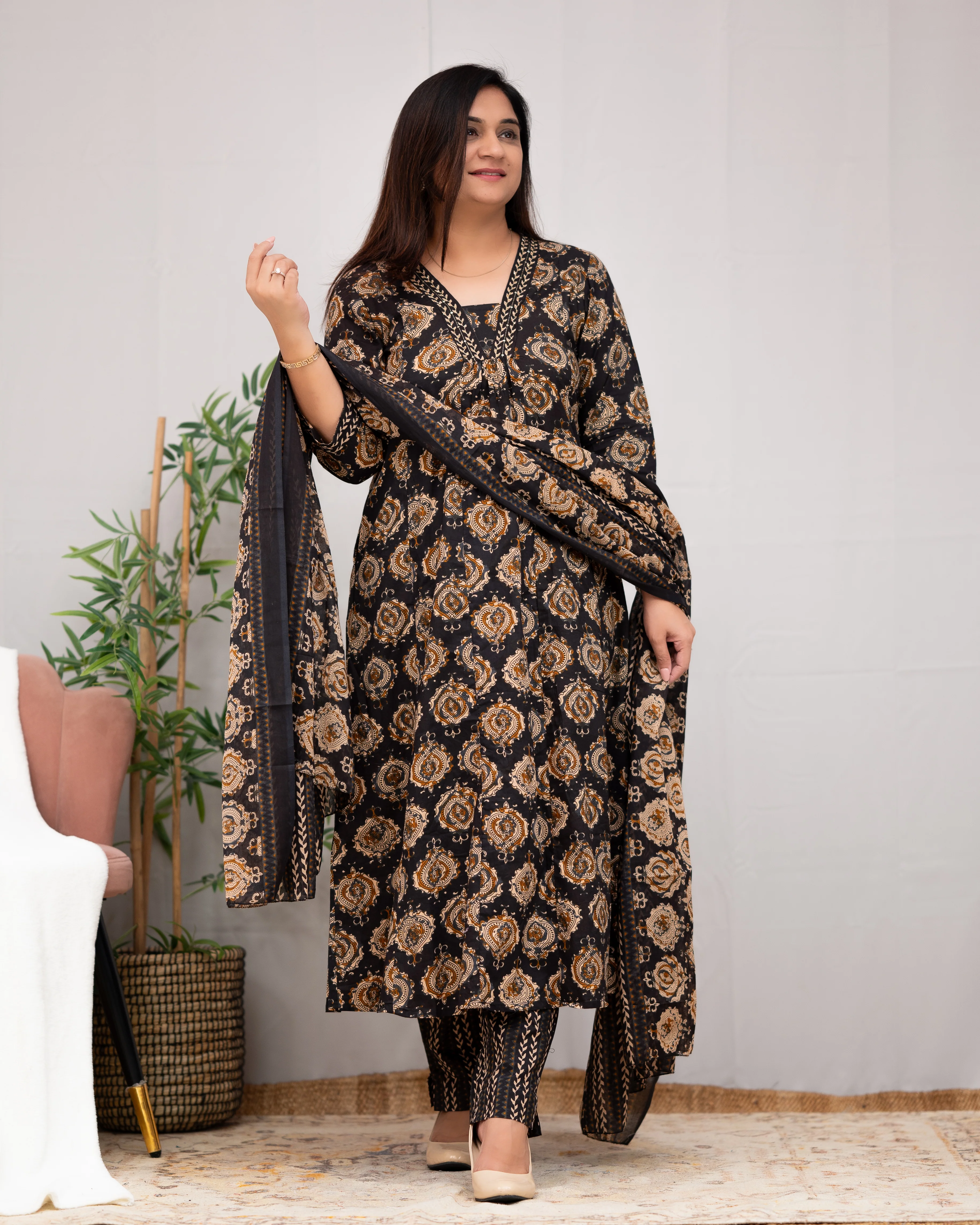 Vanilla Ajrakh A-line pant Set with Pockets - Image 3