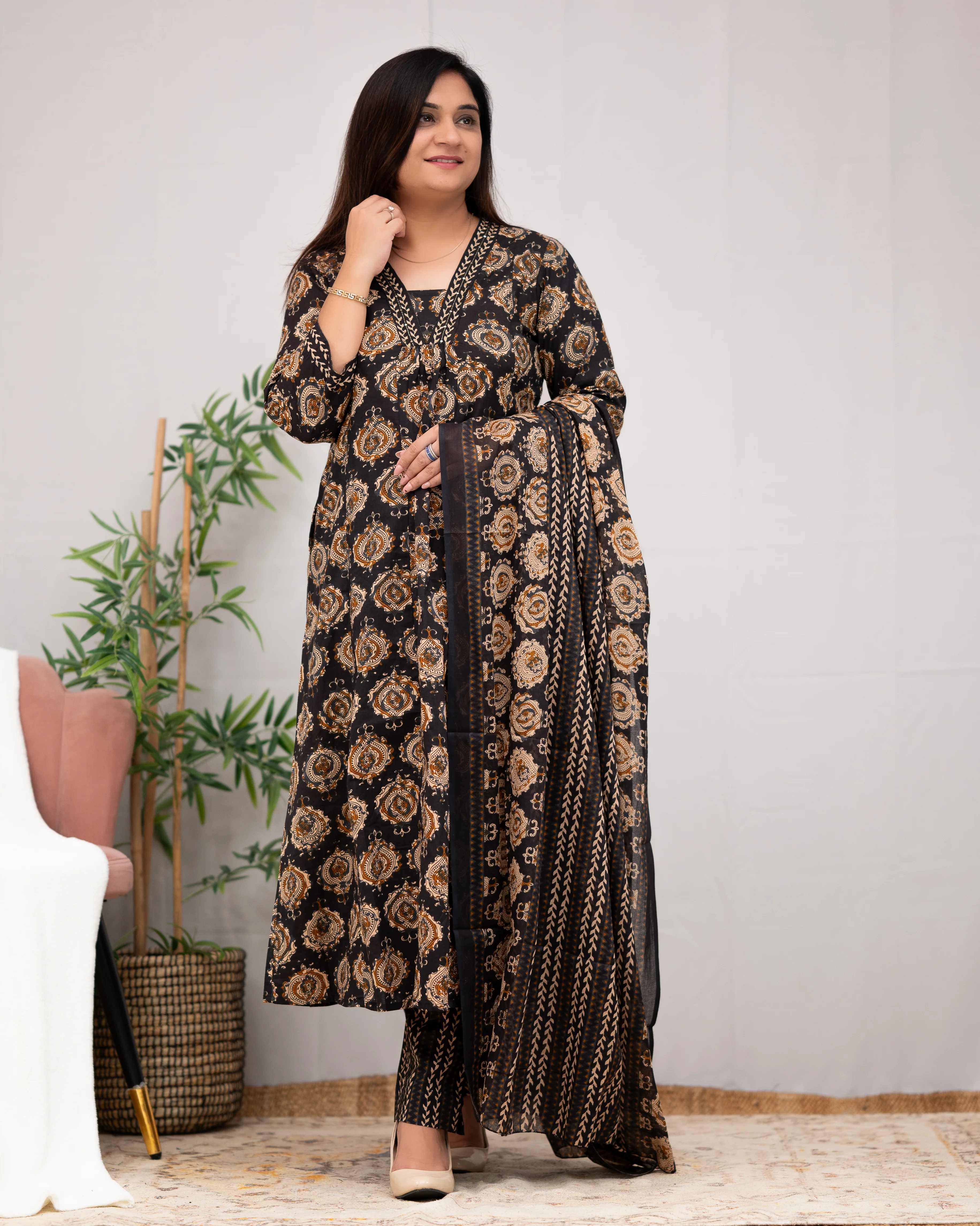 Vanilla Ajrakh A-line pant Set with Pockets - Image 5
