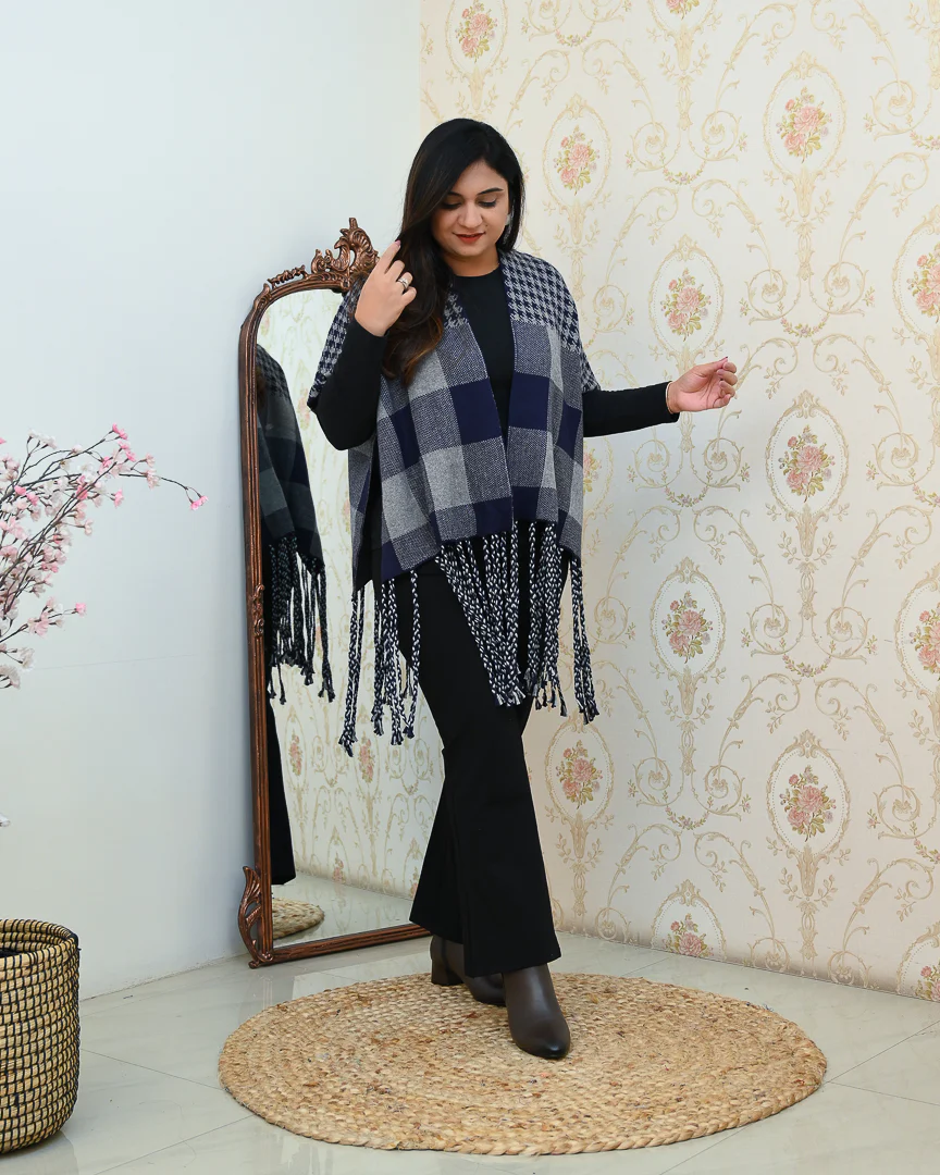 Winter Special Woollen Shrug - Image 4