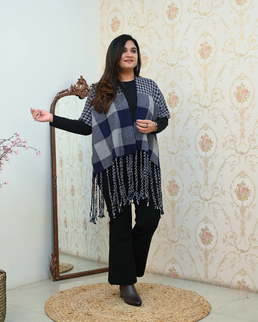 Winter Special Woollen Shrug - Image 5