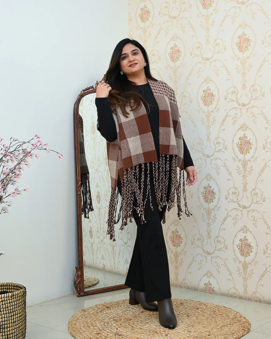 Winter Special Woollen Shrug - Image 8