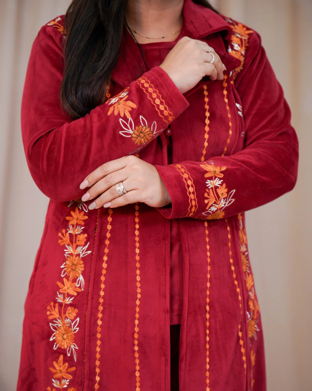 Woollen Embroidered Long Shrug Pant Set - Image 10