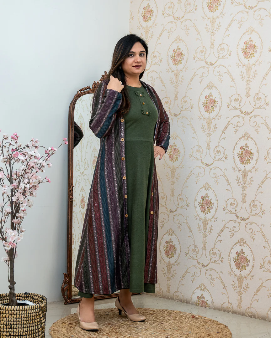 Woollen long Dress with Detachable Long Shrug - Image 5