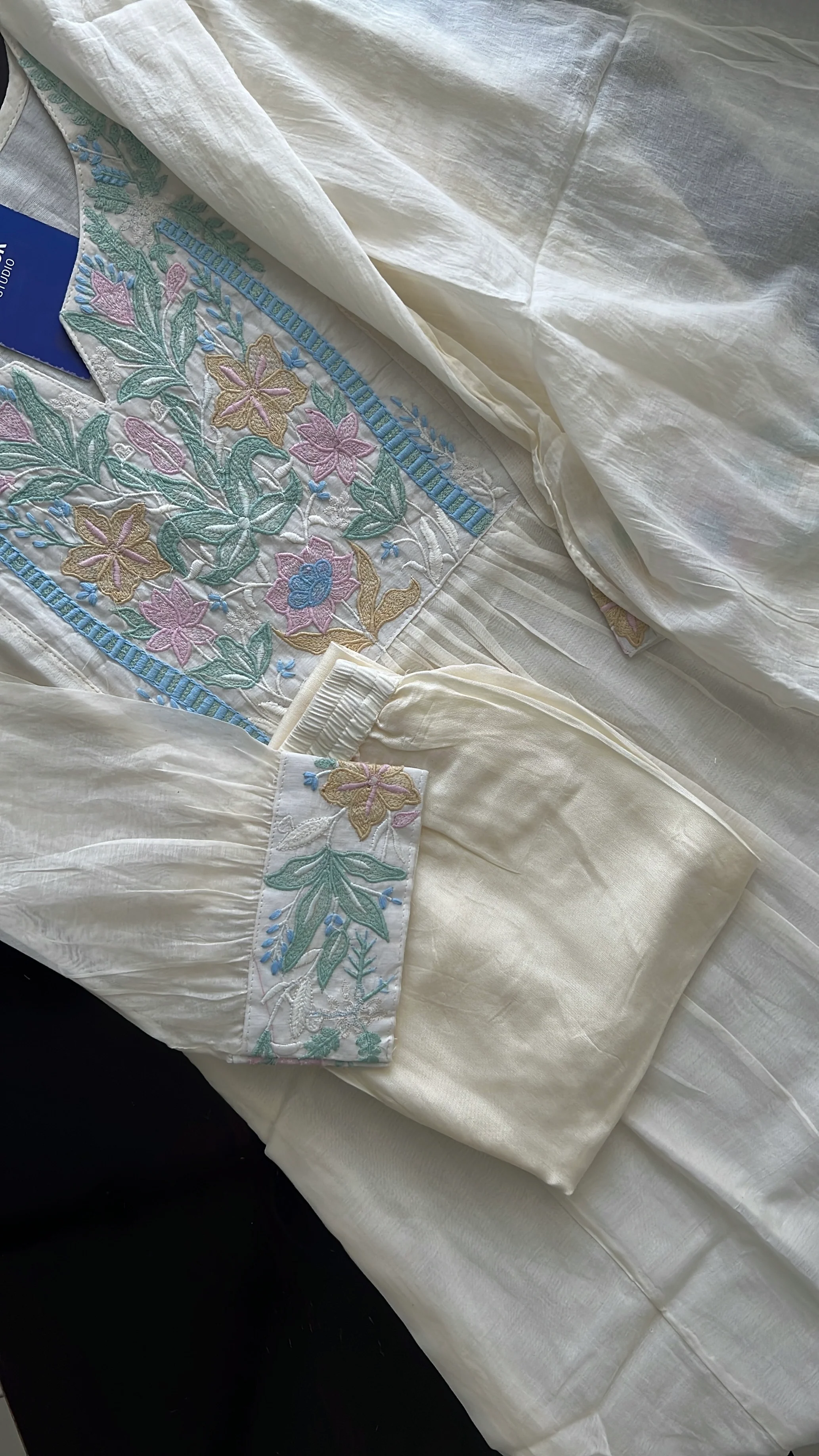 Zainab Chanderi Embroidered A-line pant Set - Image 17
