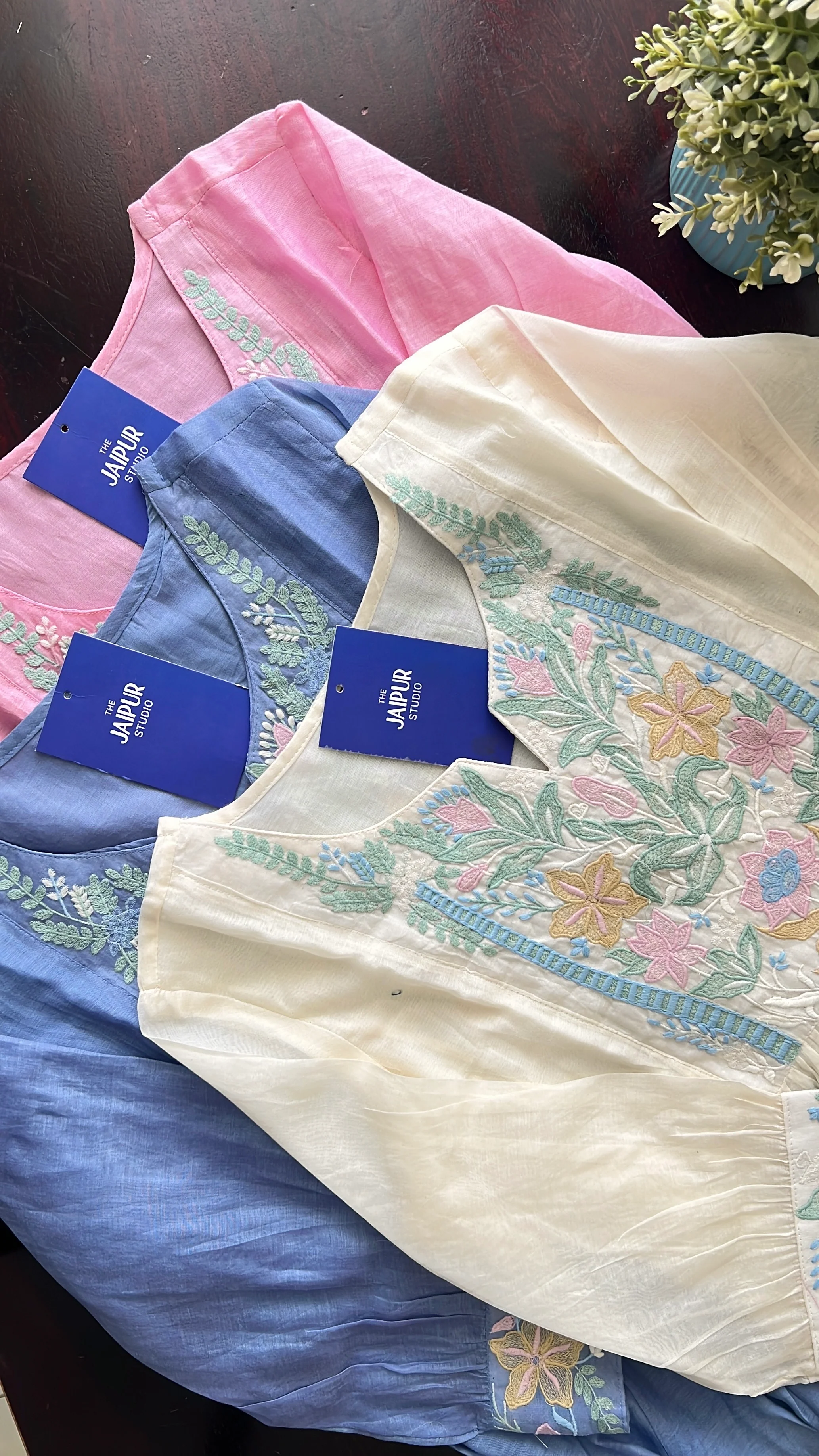 Zainab Chanderi Embroidered A-line pant Set - Image 4