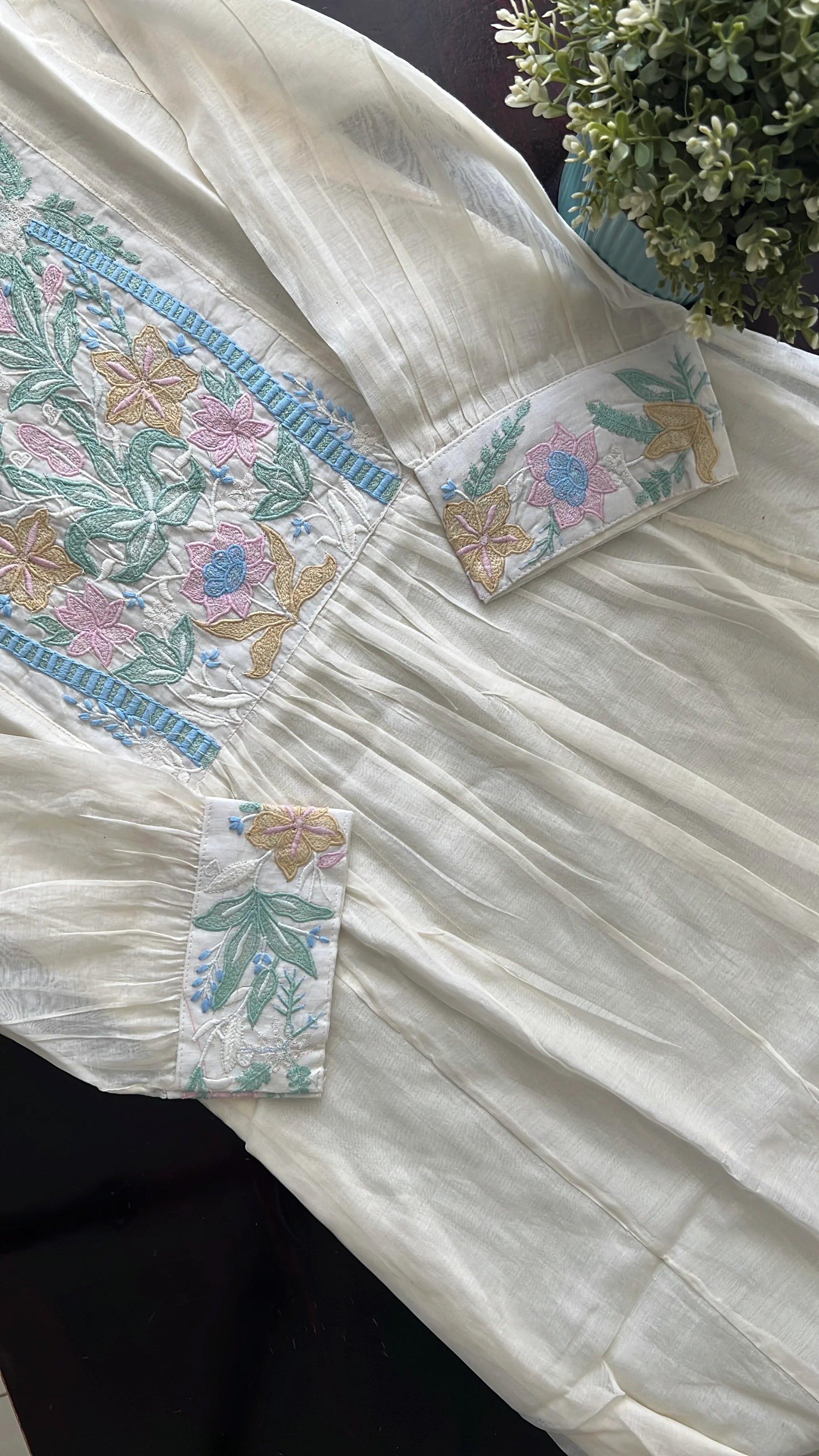 Zainab Chanderi Embroidered A-line pant Set - Image 7
