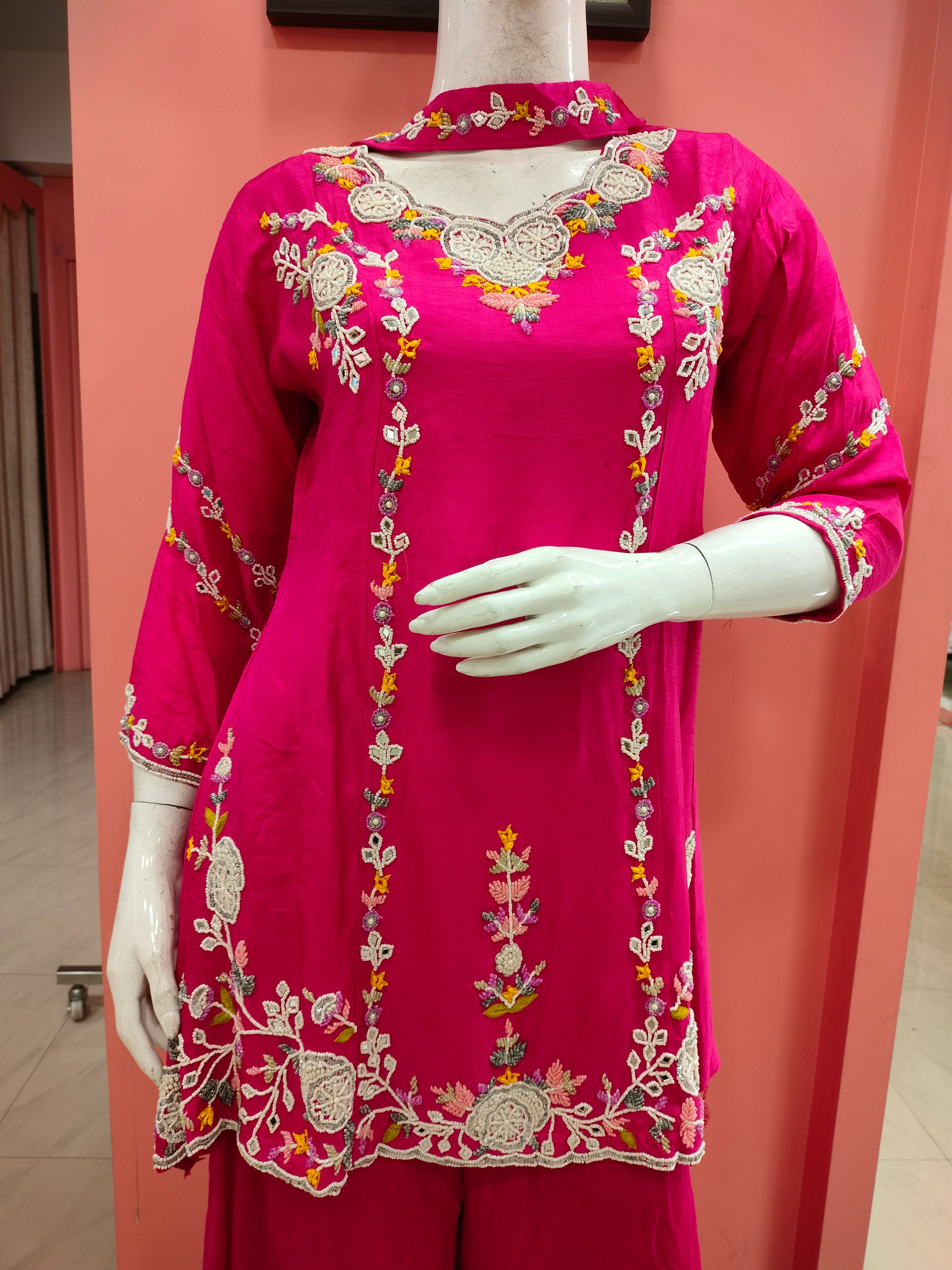 ‘Zainit’ Silk Hand Embroidered Sharara Set - Image 10