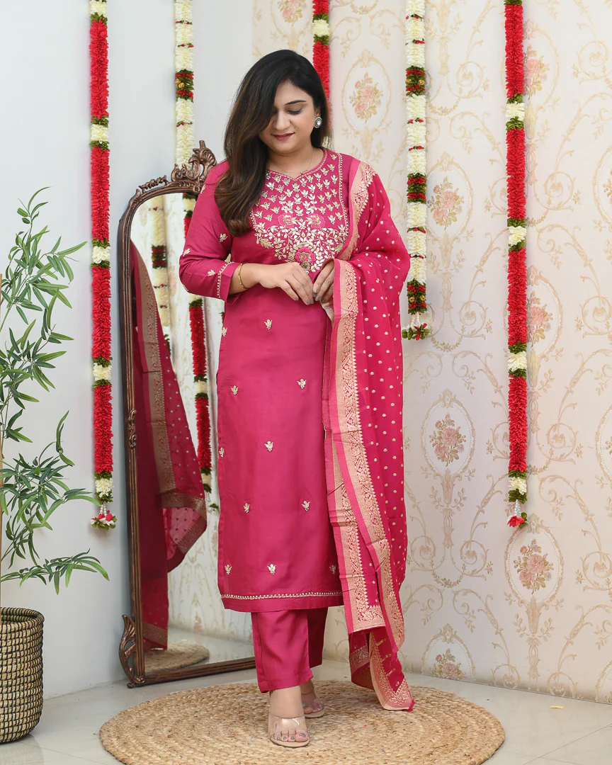 Zari Noor Premium Chanderi Embroidered Pant Set - Image 2
