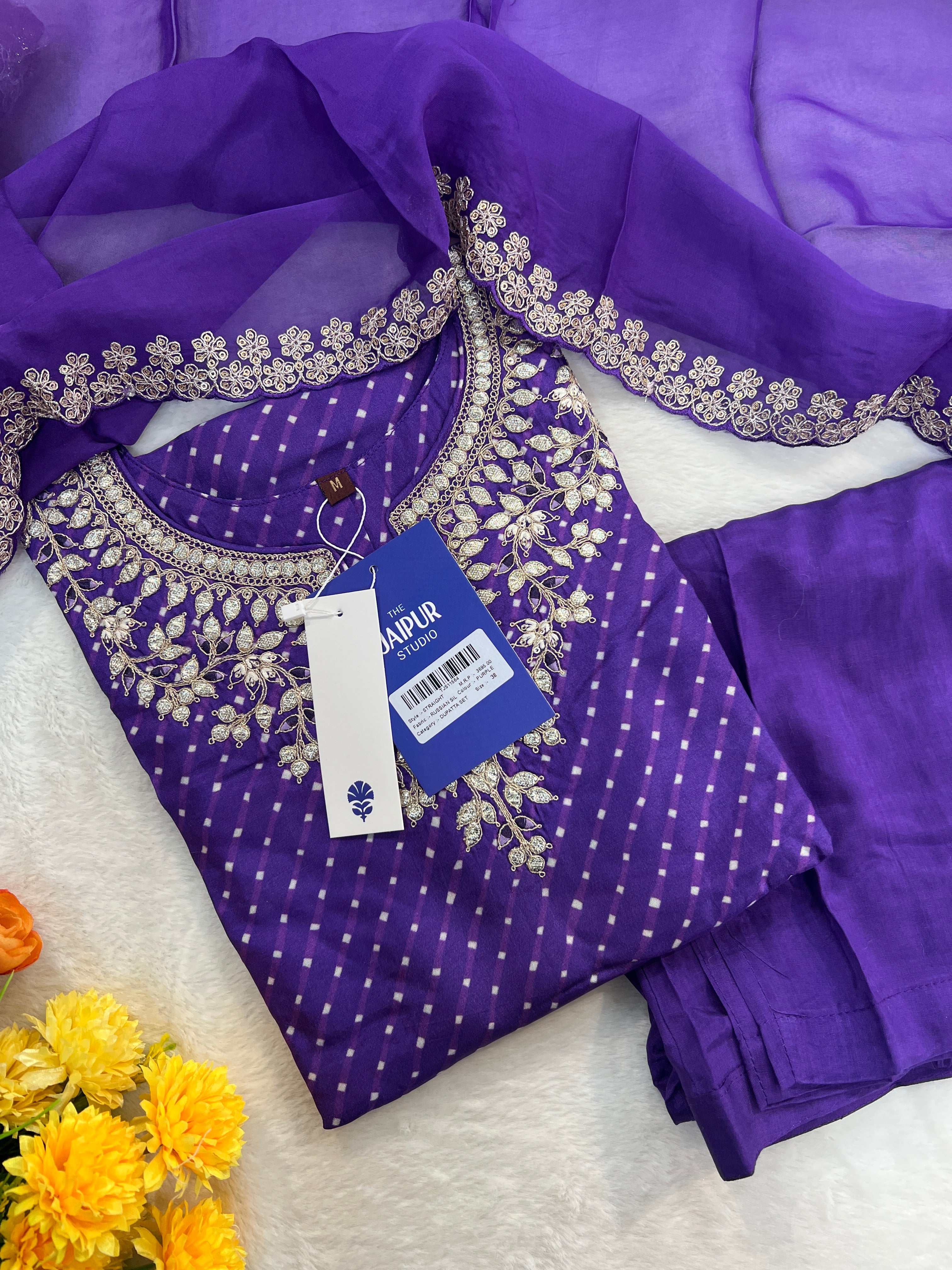 Zyra Bandhani Silk Embroidered Pant Set - Image 23